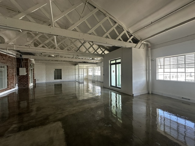 To Let Commercial Property for Rent in Woodstock Western Cape
